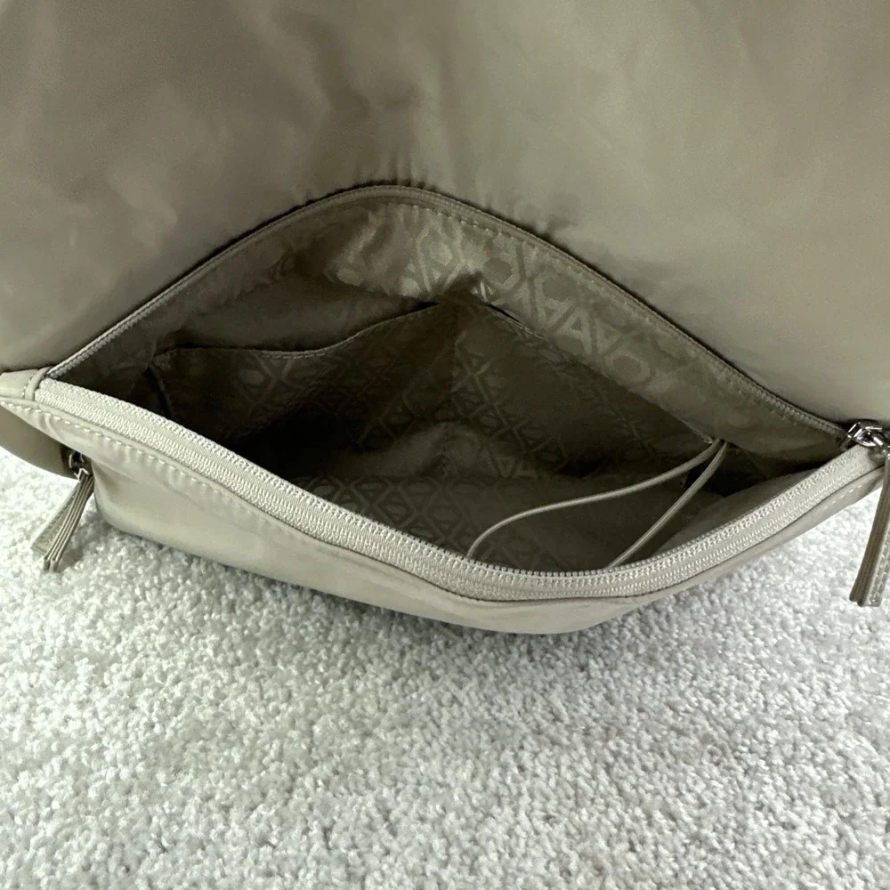 Athleta All About Backpack School‎ Gym Commuter Dance Sports Beige Cream